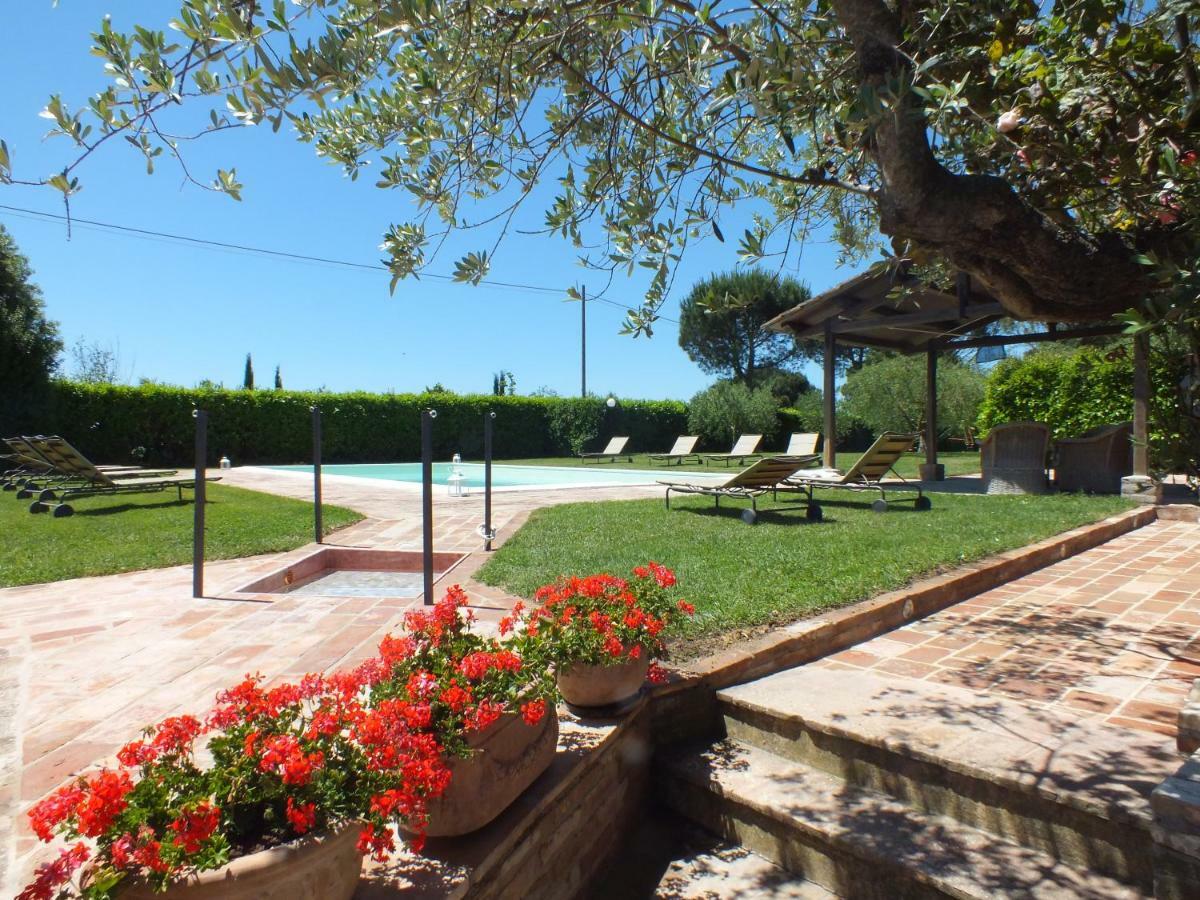 Agriturismo Wine Casale Villa Chiara Торджіано Екстер'єр фото
